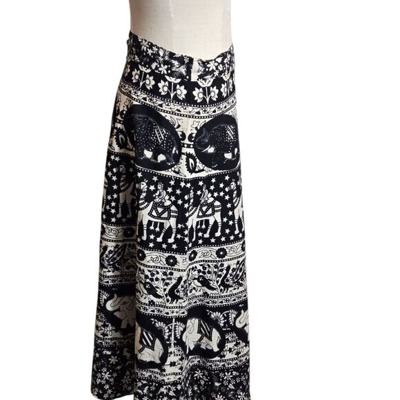 Black and White Indian Patterned Wrap Maxi Skirt - Picture 5 of 6